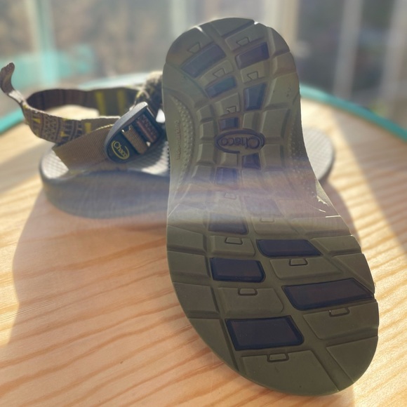 Chacos Ecotread Sandals: Youth Size 2US/33EU in Forest Points Green - Picture 4 of 4